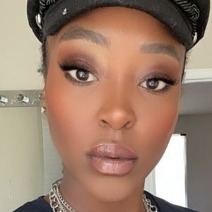 Meet your Posher, Lagretta